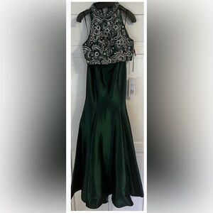 Jovani Dark Green Embellished 2 Piece Gown NWT $680 Size 0